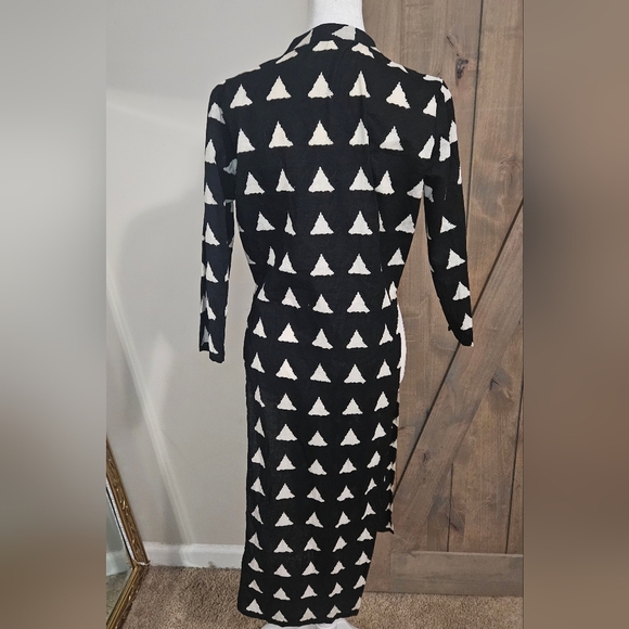 NAYO Black Printed Kurta With Hanging Pompom Detail. Size Medium - Picture 5 of 12